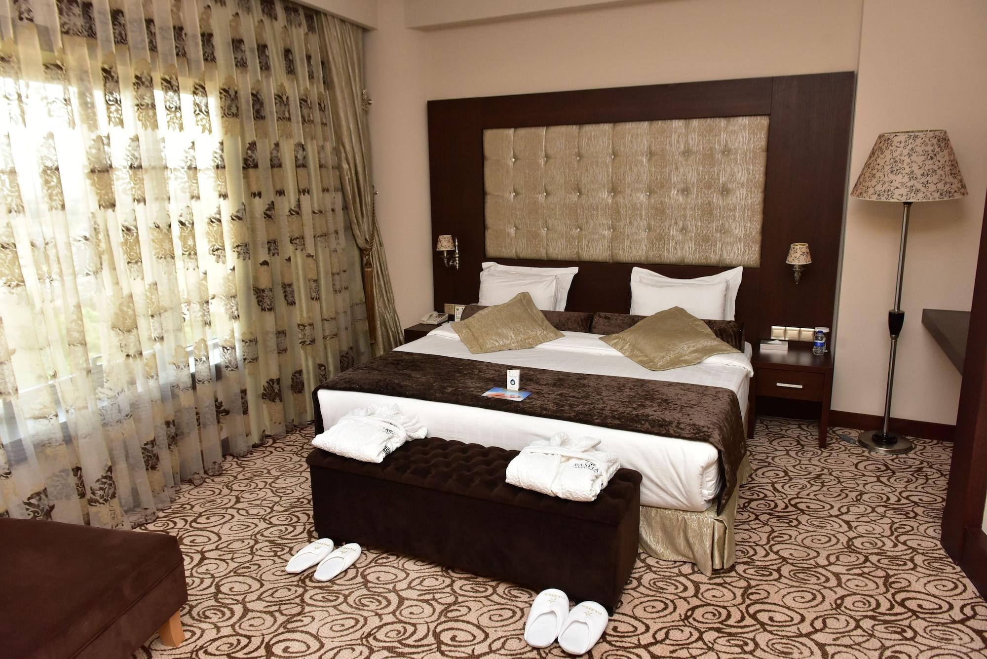 Grand Pasha Luxury Central Nicosia Hotel & Casino Exterior foto