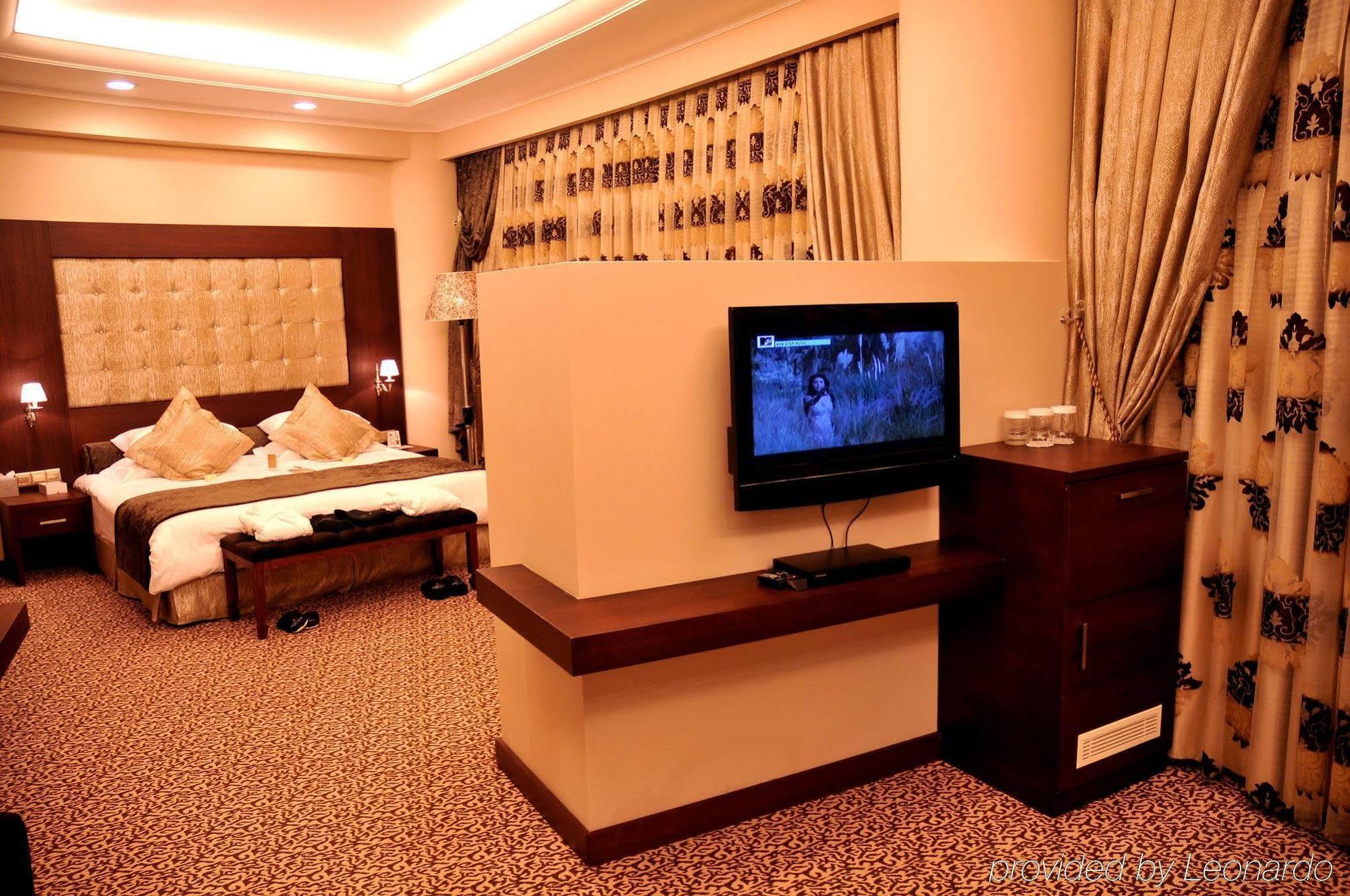 Grand Pasha Luxury Central Nicosia Hotel & Casino Zimmer foto