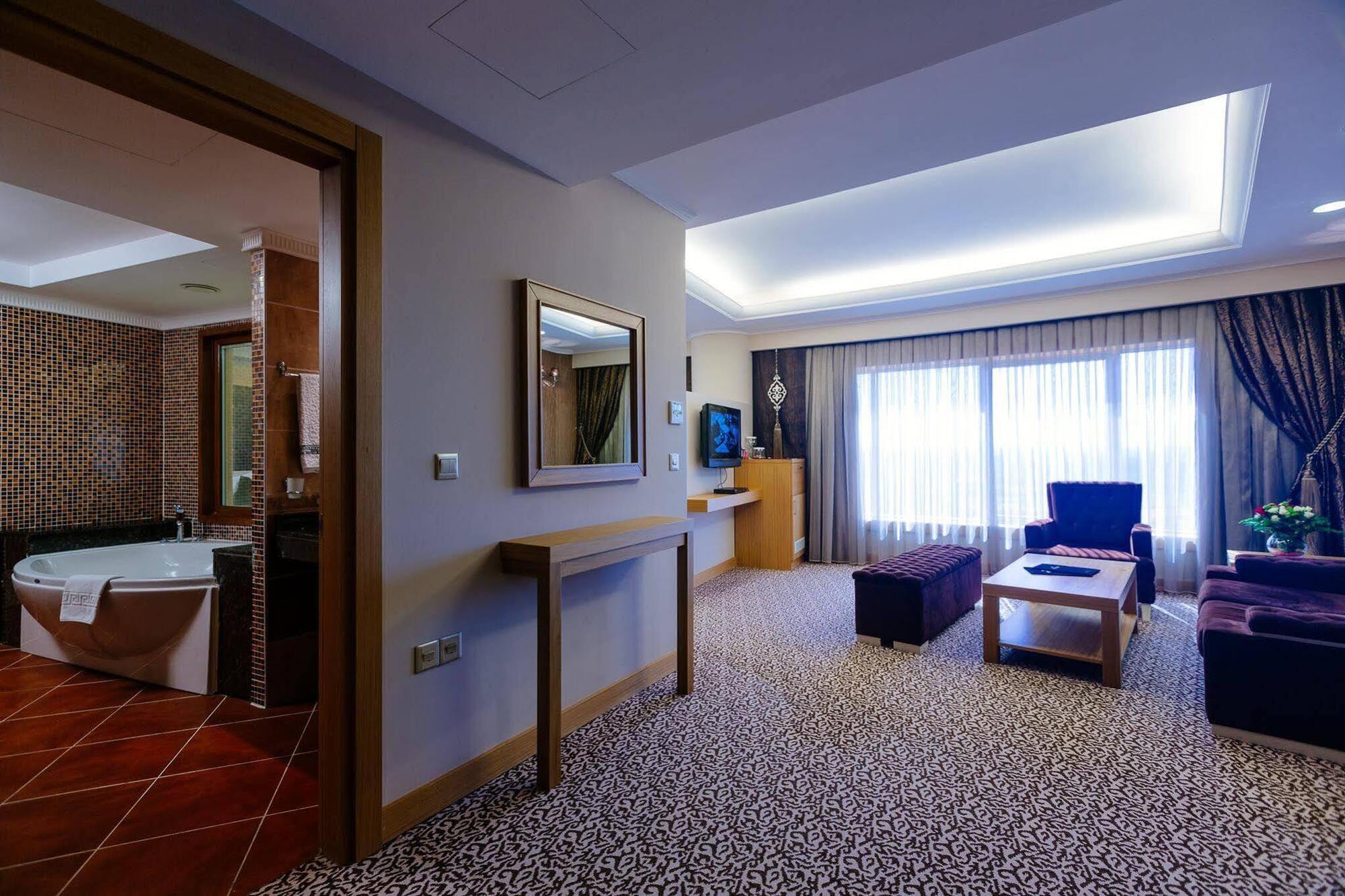 Grand Pasha Luxury Central Nicosia Hotel & Casino Exterior foto